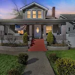 The Cozy Nest Near Wilder Park Home